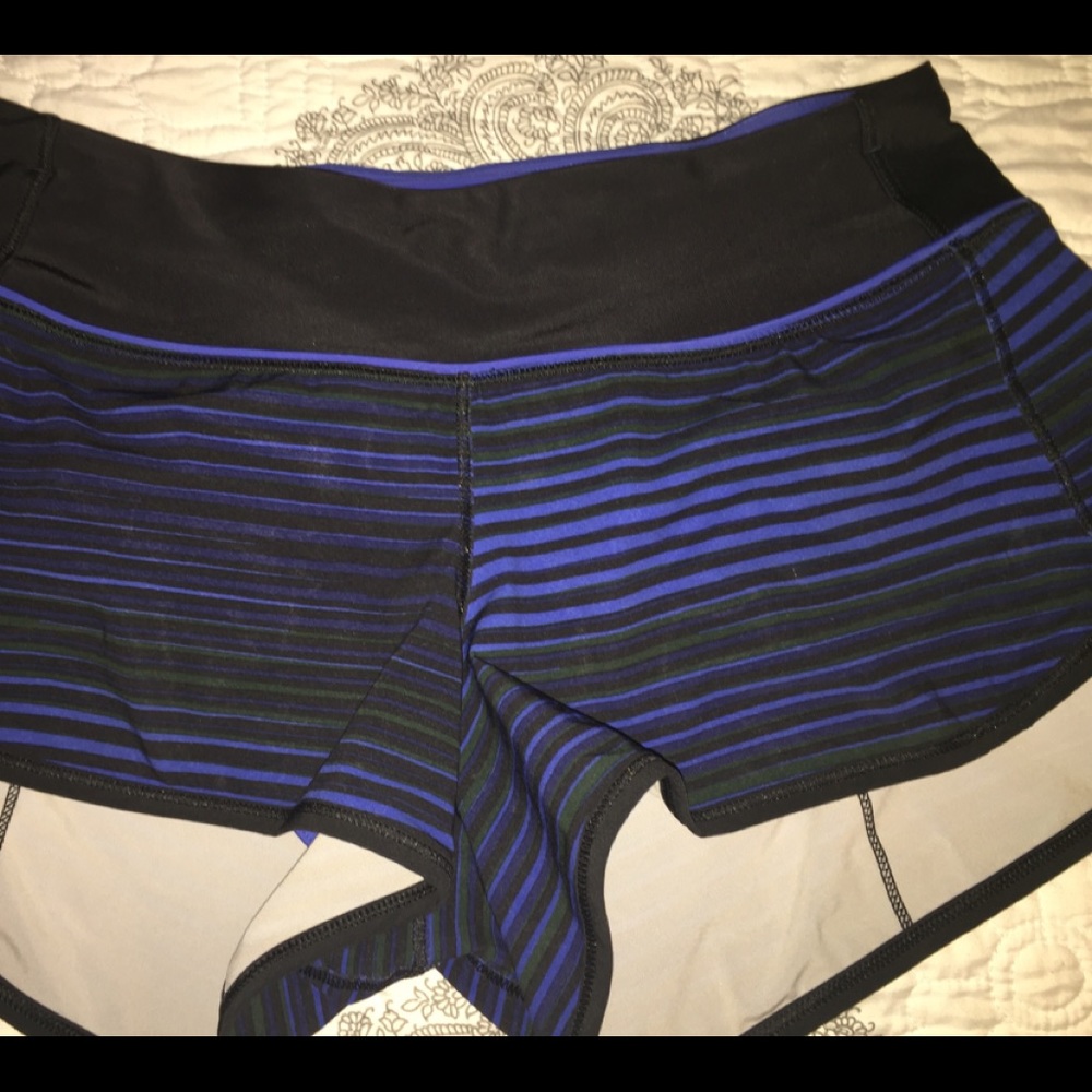Lululemon Speed Shorts H2O Blue/Black stripes Sz 2